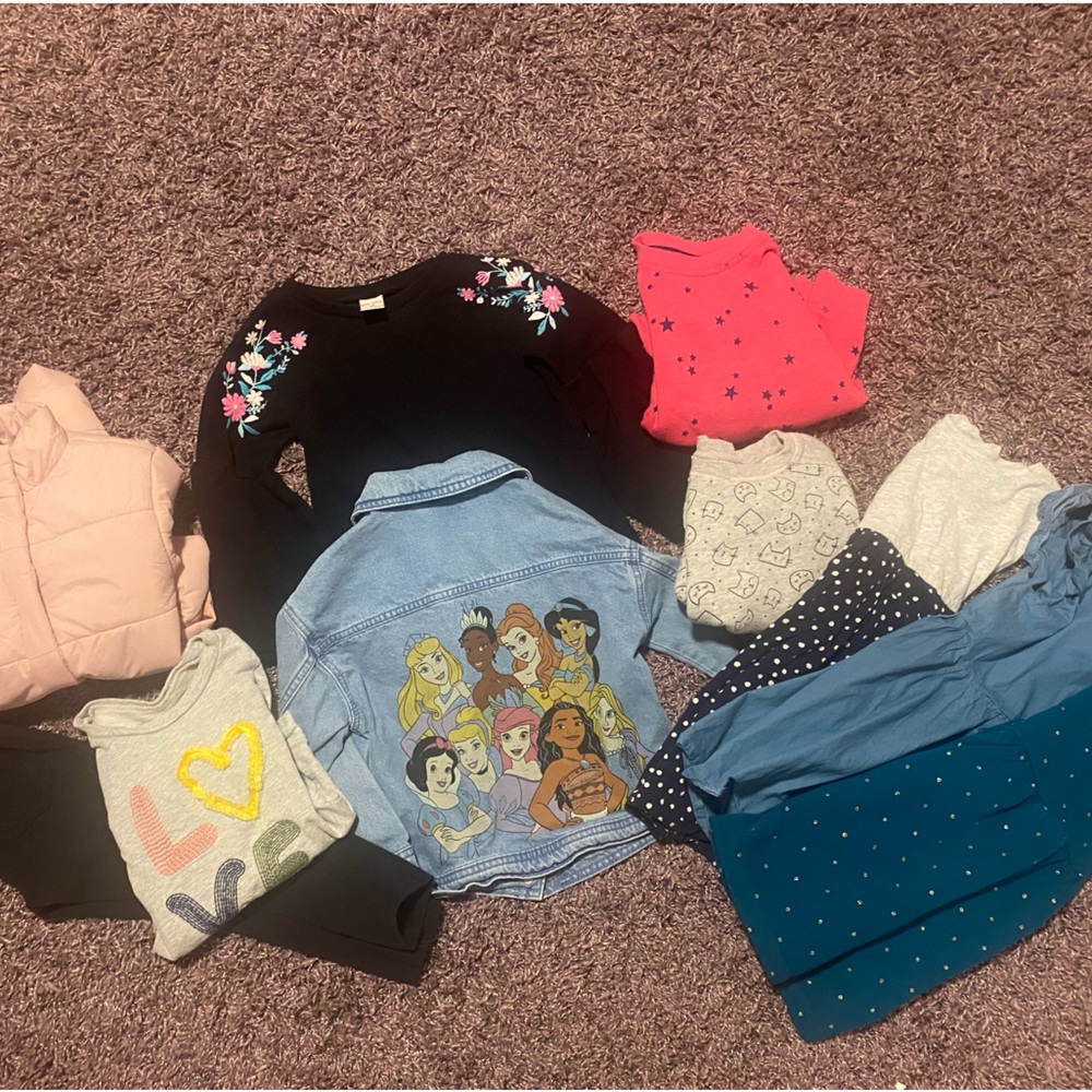 Girls 4 4T winter bundle Disney princess Jean jacket sweaters dresses Disneyland